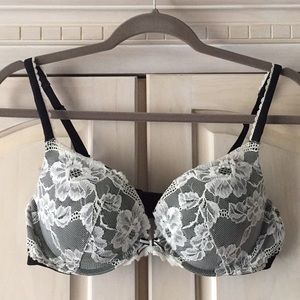Victoria’s Secret 2 way bra